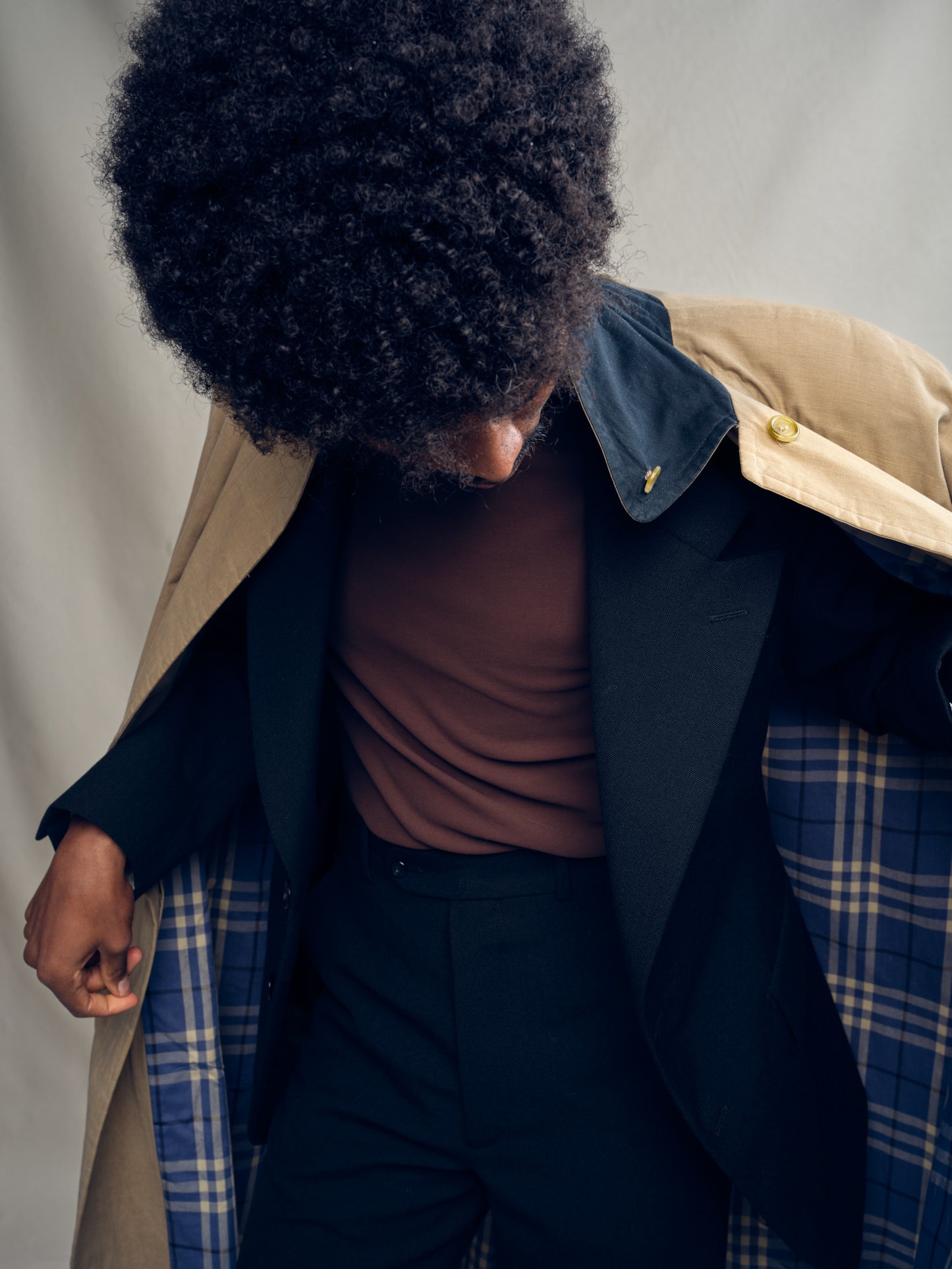 Unisex 80s Burberry rain coat. Cotton blend.