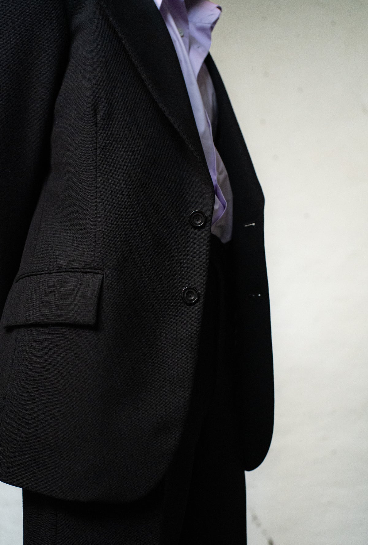 Single-Breasted Suit In English 3-Ply Black Wool Fresco