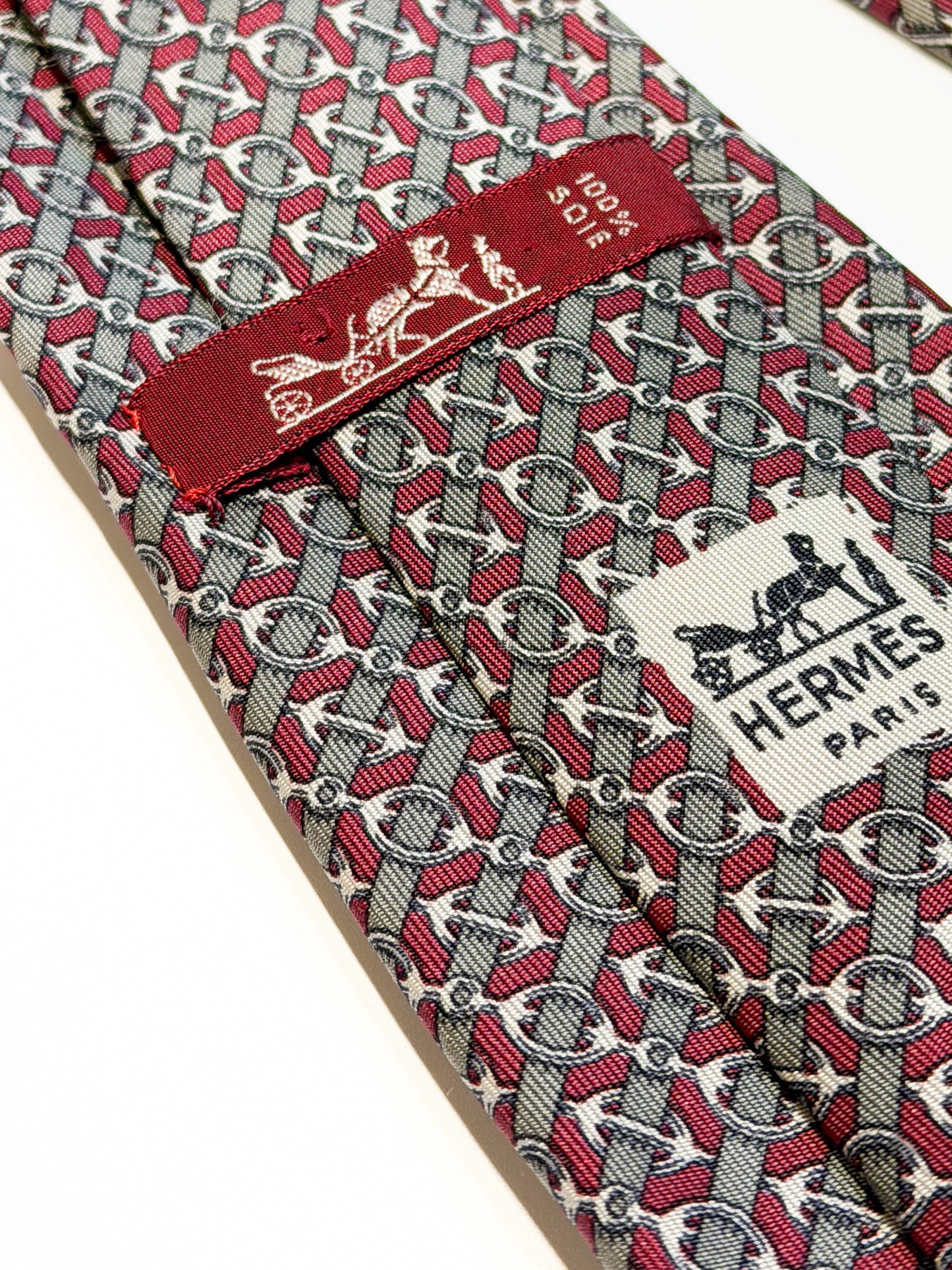 Vintage patterned Hermès silk tie