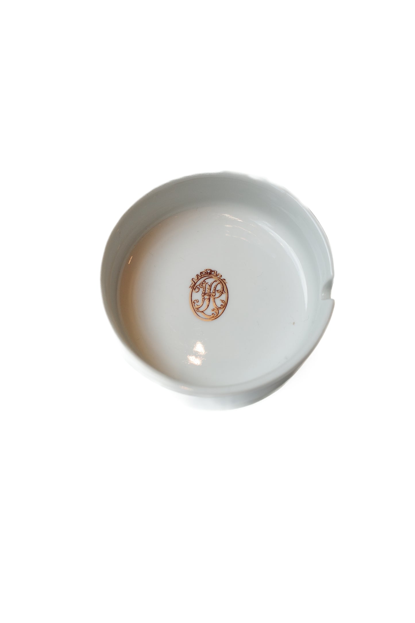 White Hôtel Plaza Athénée porcelain ashtray
