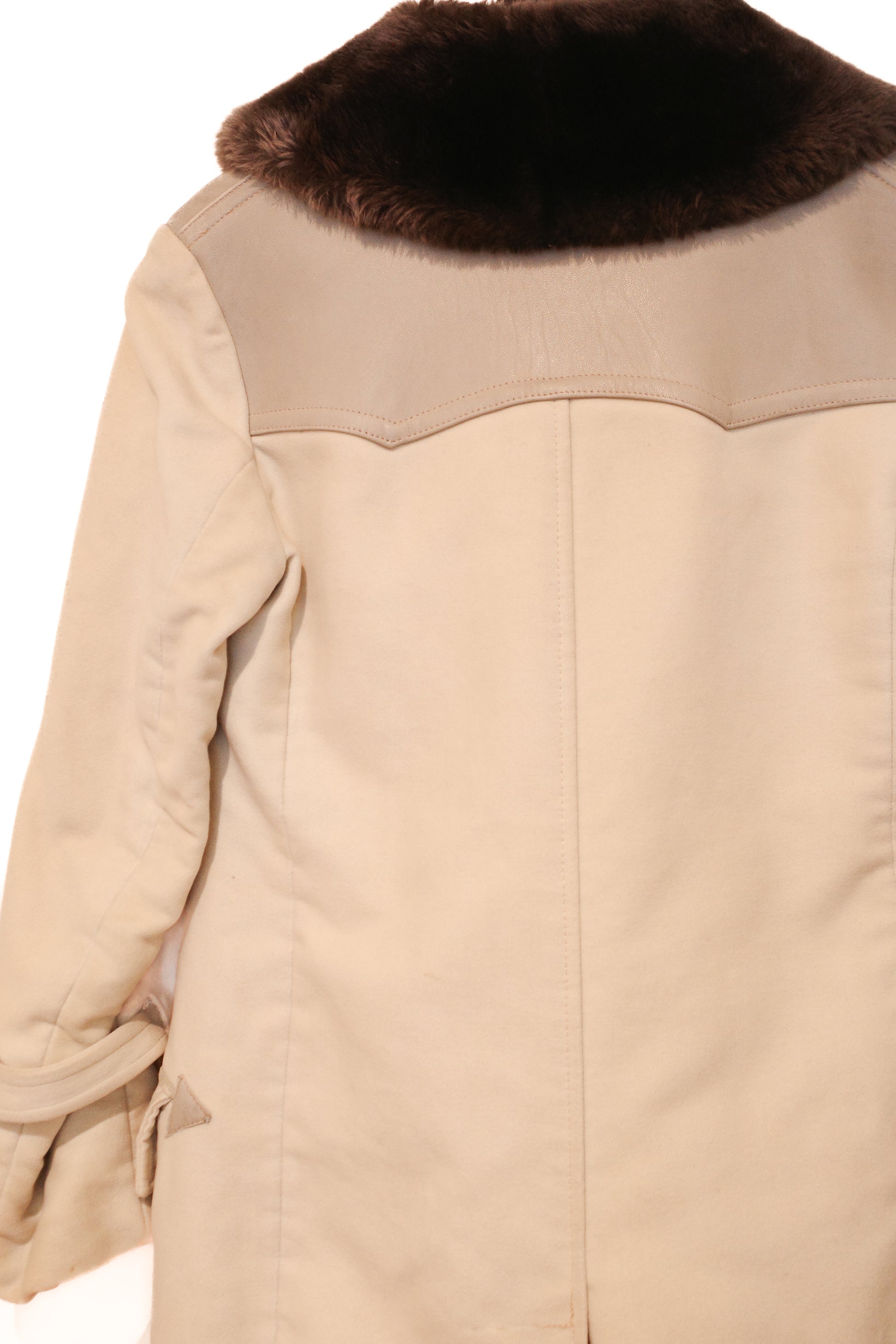Back of Renoma vintage car coat, cream with brown fur collar
