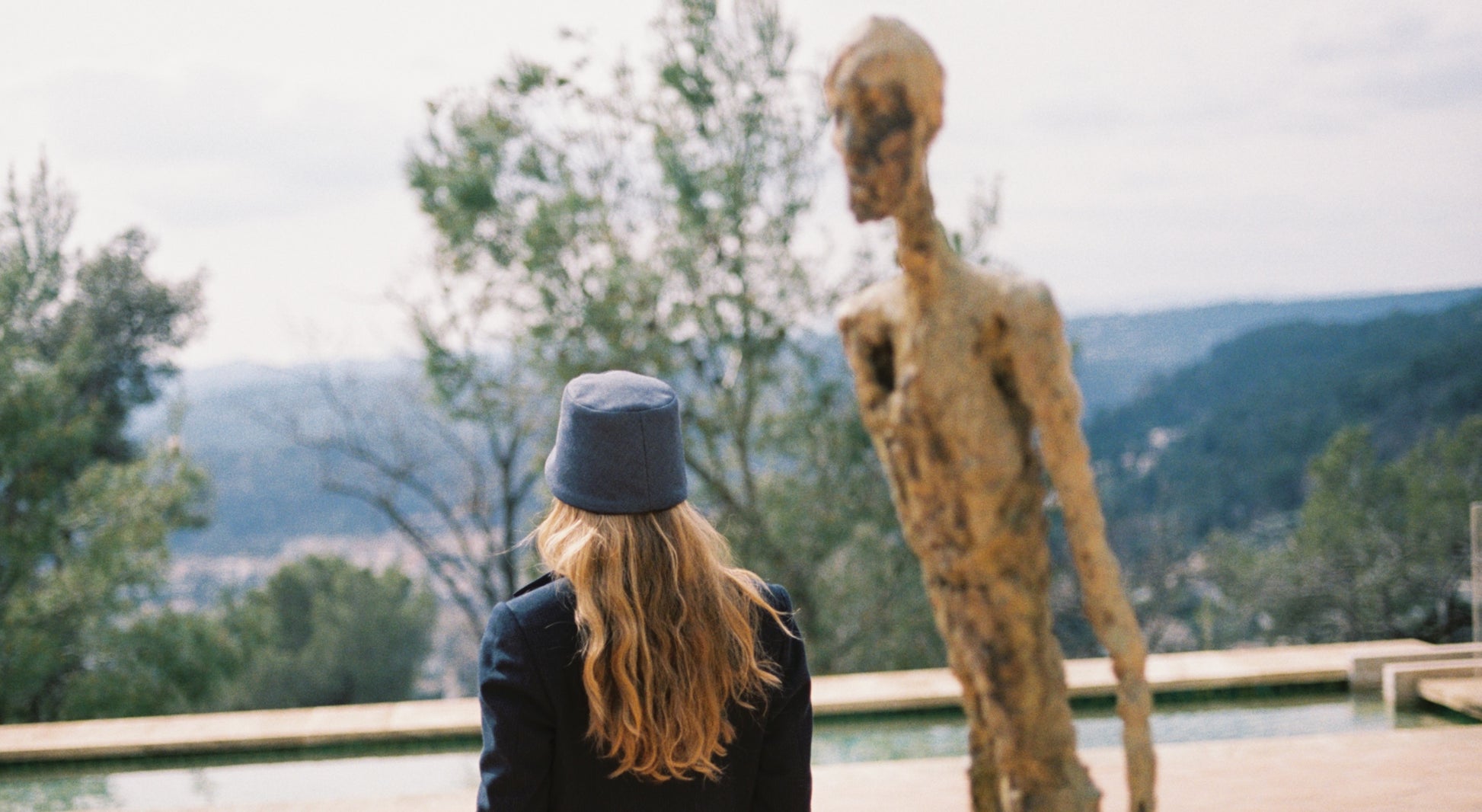 Biboja Kapa Hat in denim gabardine wool with brown corduroy lining